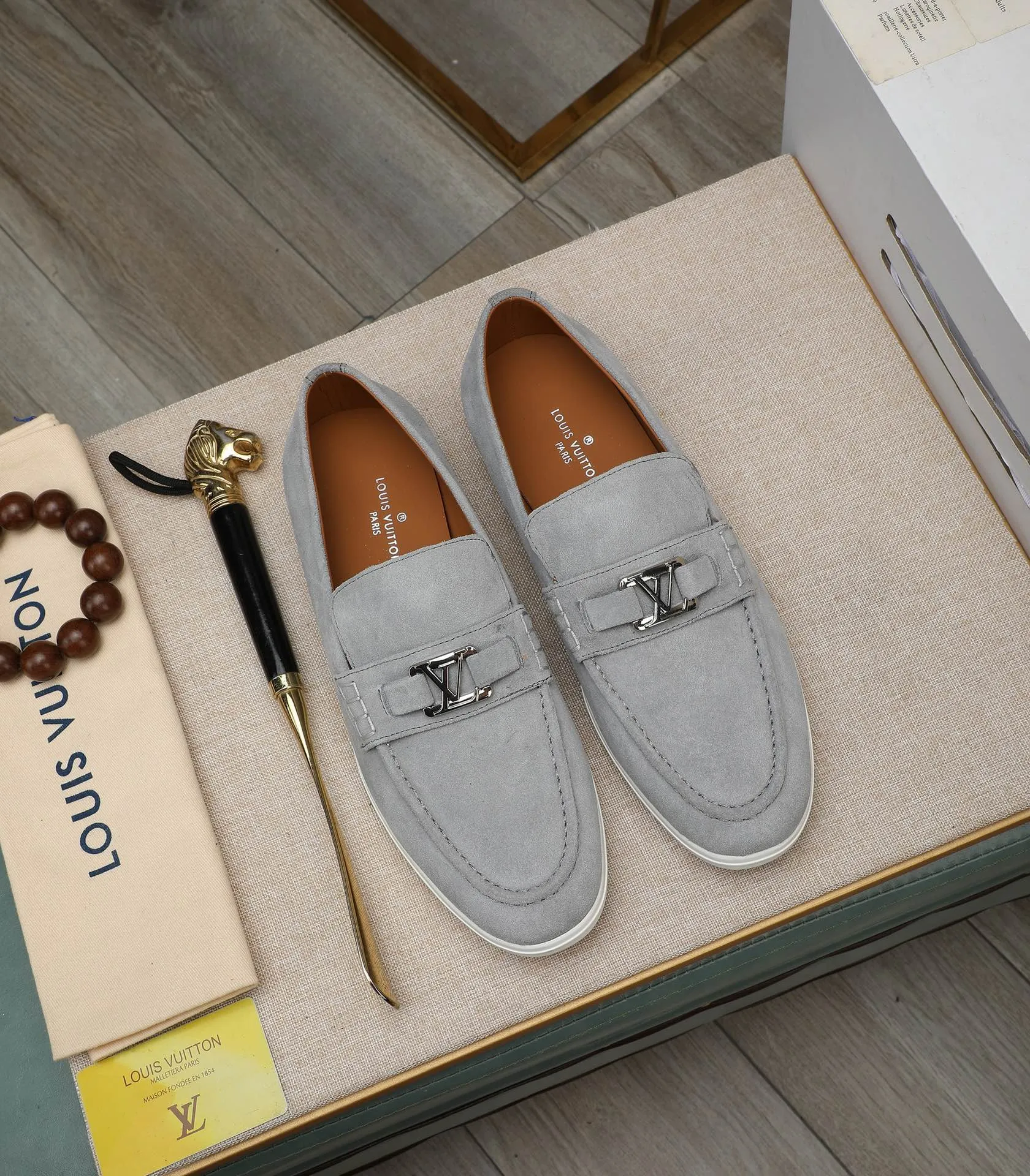 Men's shoes 💰520 📛📛【LOUIS VUITTON】Louis Vuitton 2024 official website synchronized new products 👟Milan fashion catwalk style 🇰🇾🇰🇾LV family logo, celebrity style, a must-have for fashionistas ⚠️First-layer calfskin ➕Genuine leather lining ➕Official website original version special outsole 👞Number 38-44